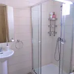 T&e וילה