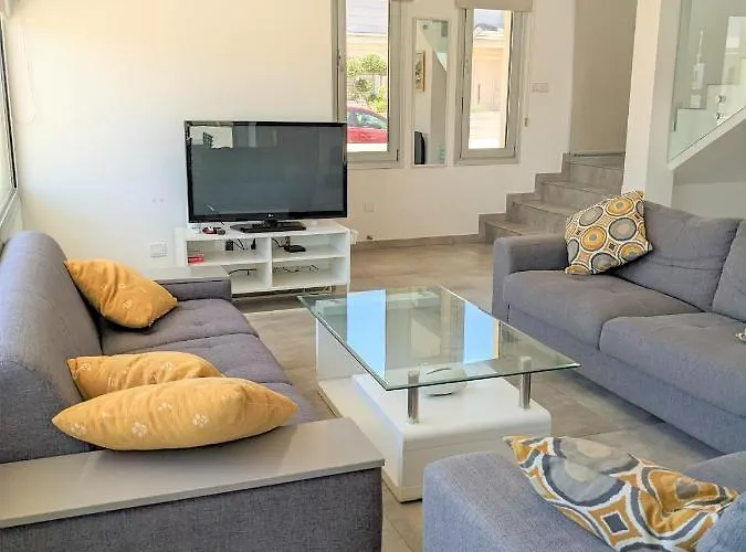 T&e Вилла Ларнака