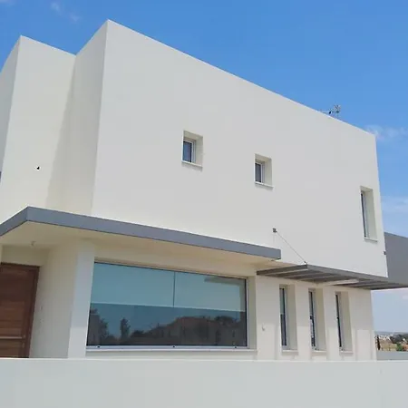 Villa T&e *